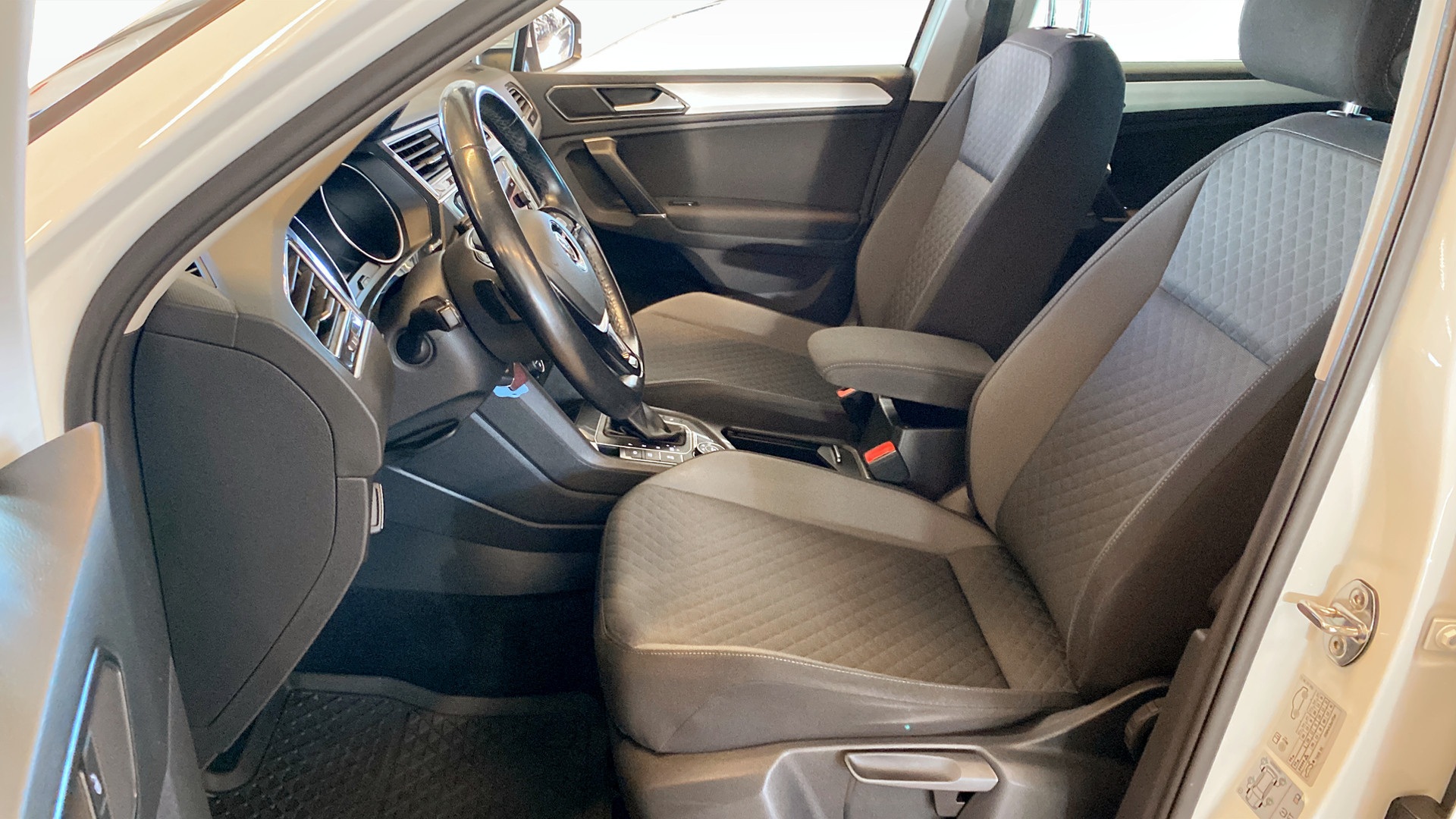 Volkswagen Tiguan YUK046