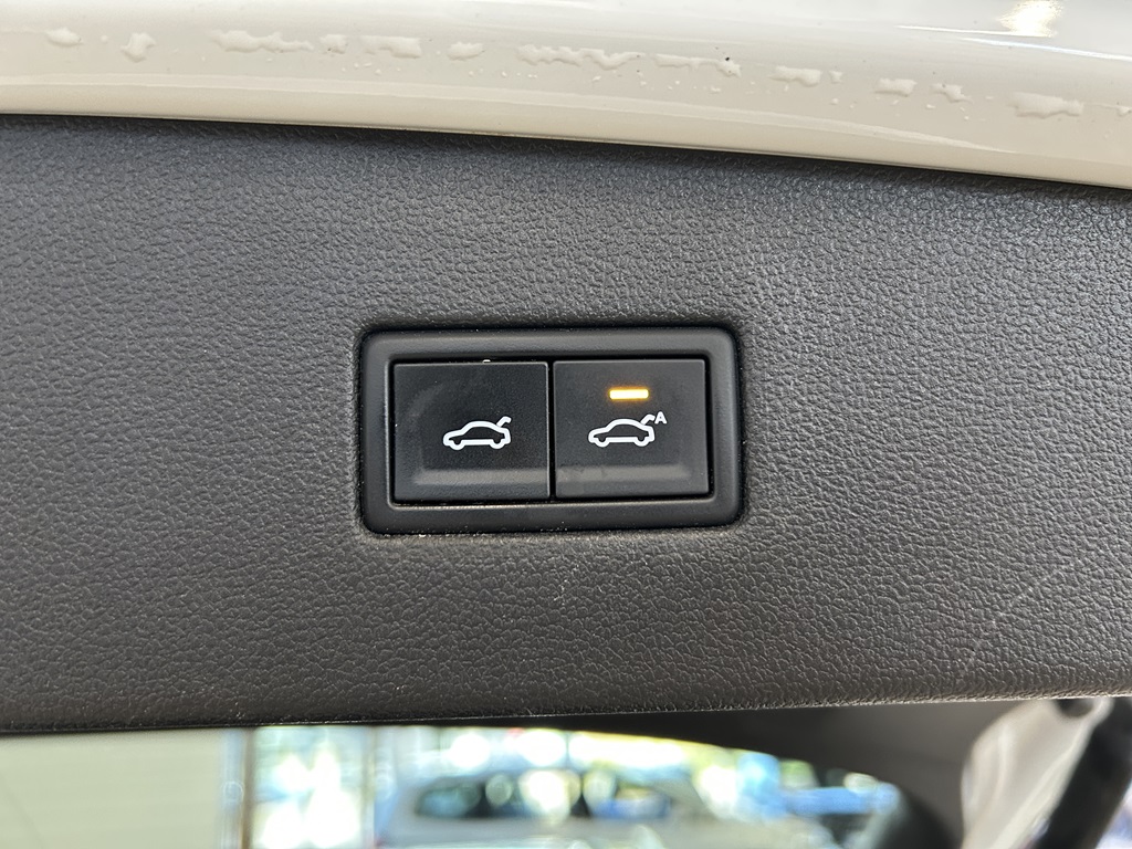 Volkswagen Tiguan Allspace YUP912