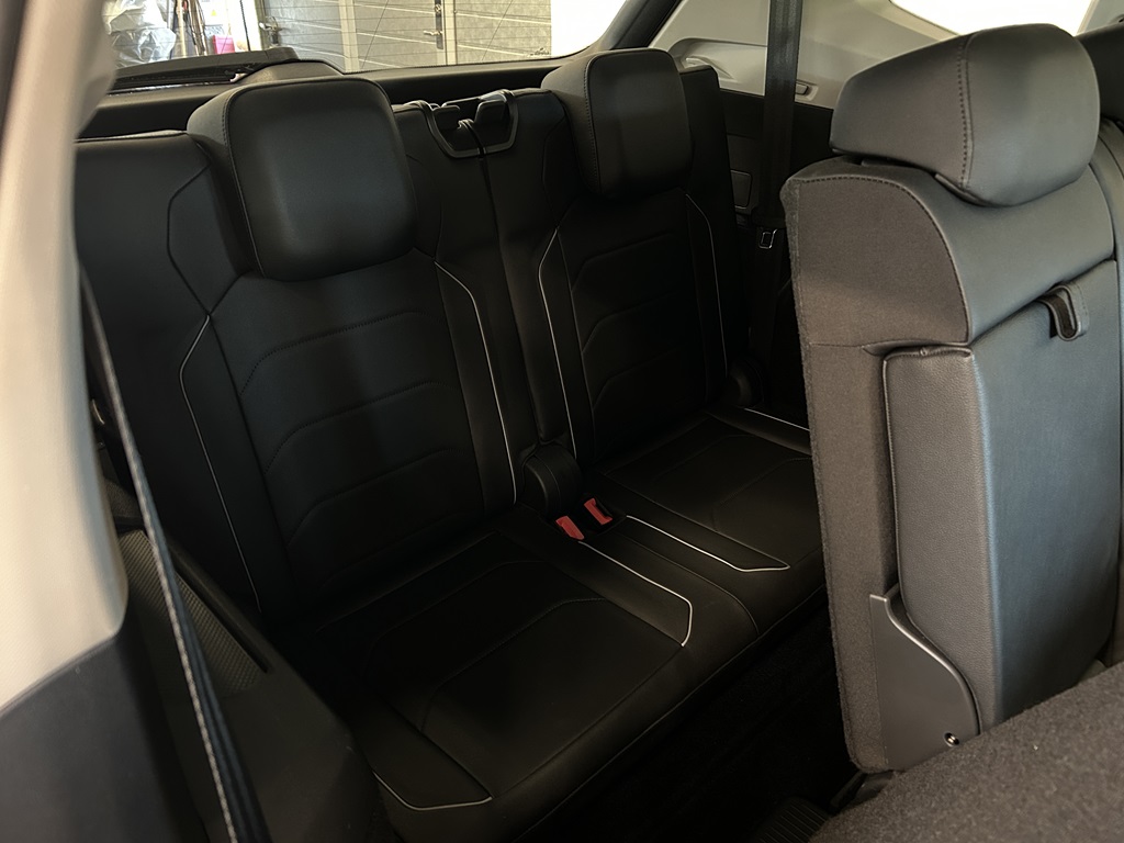 Volkswagen Tiguan Allspace YUP912