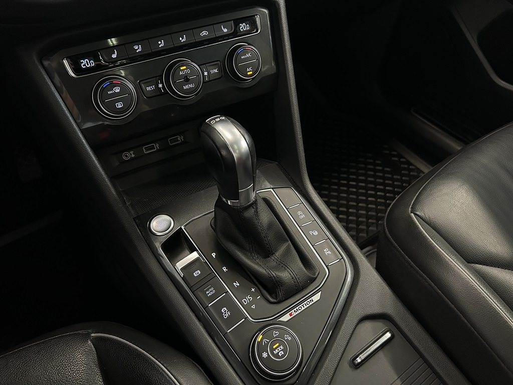 Volkswagen Tiguan Allspace YUP912
