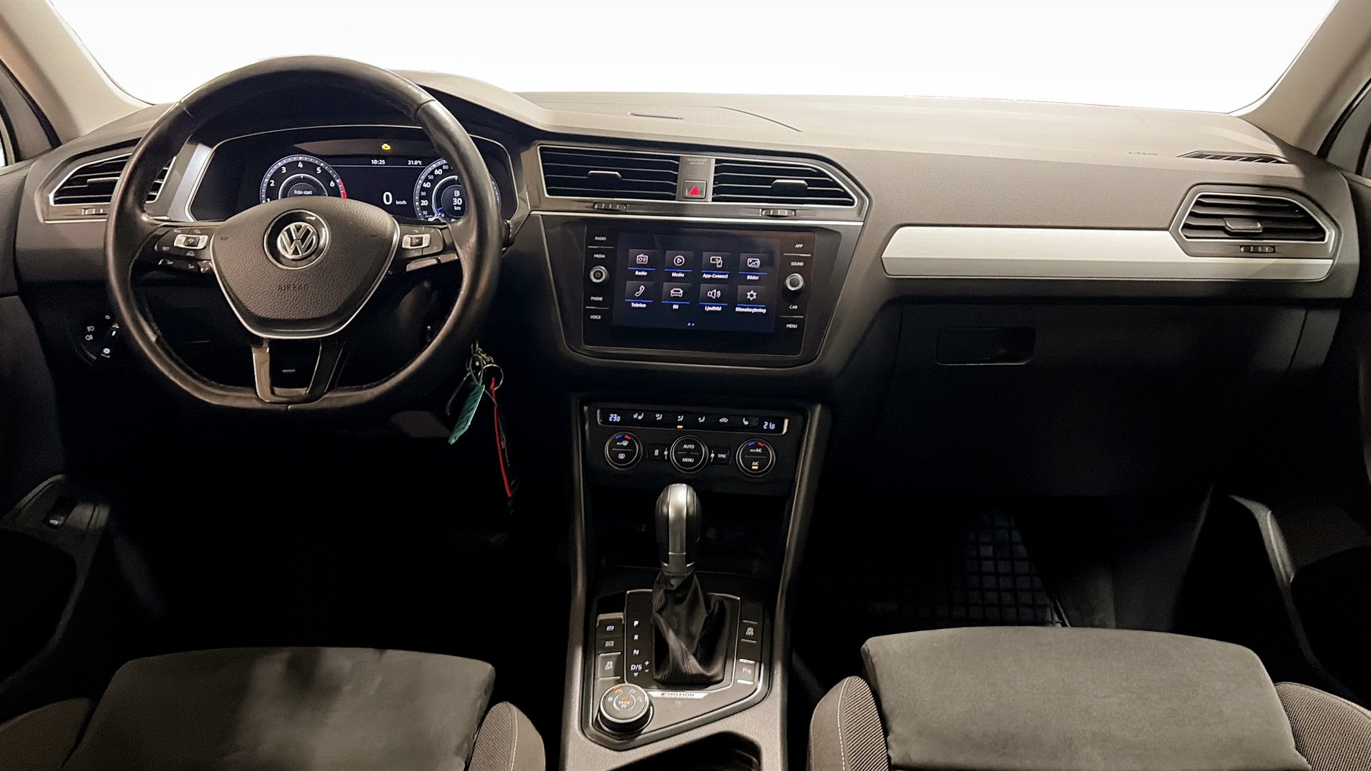 Volkswagen Tiguan YUU032
