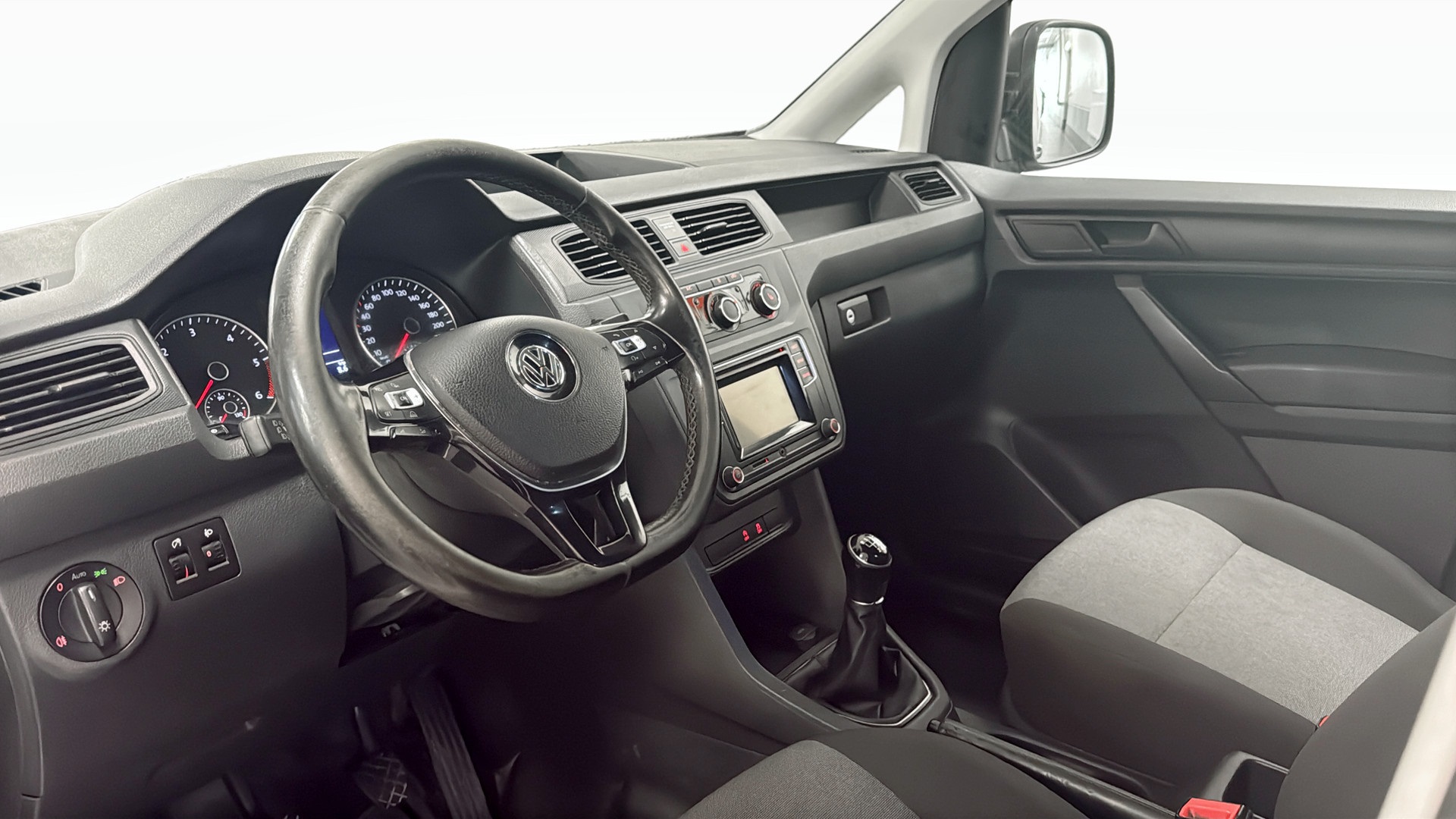 Volkswagen Caddy Maxi YUU918