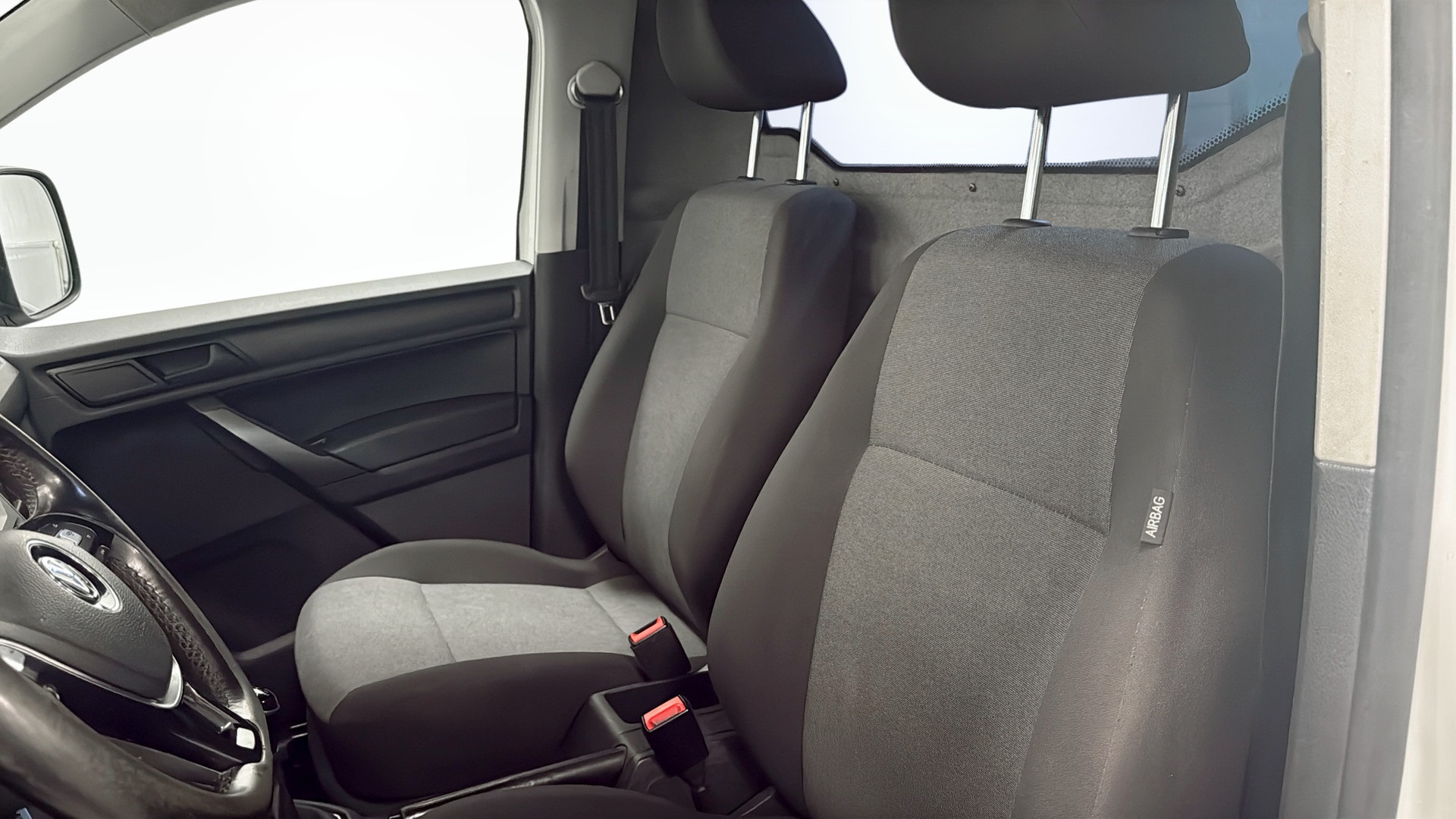 Volkswagen Caddy Maxi YUU918