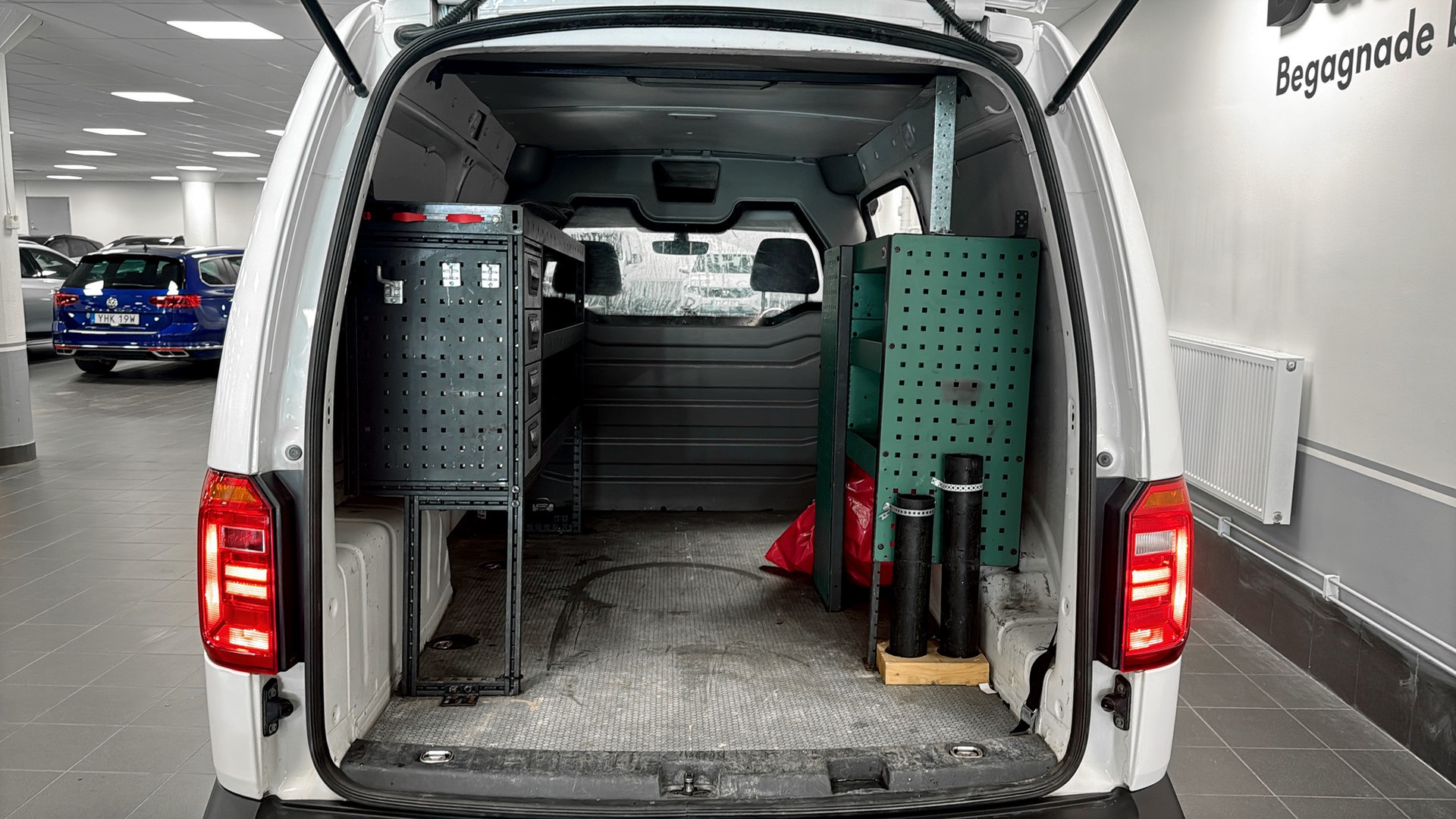 Volkswagen Caddy Maxi YUU918