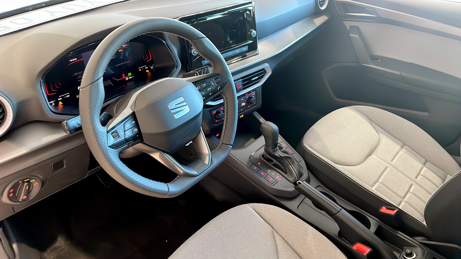 SEAT Arona YUY05X