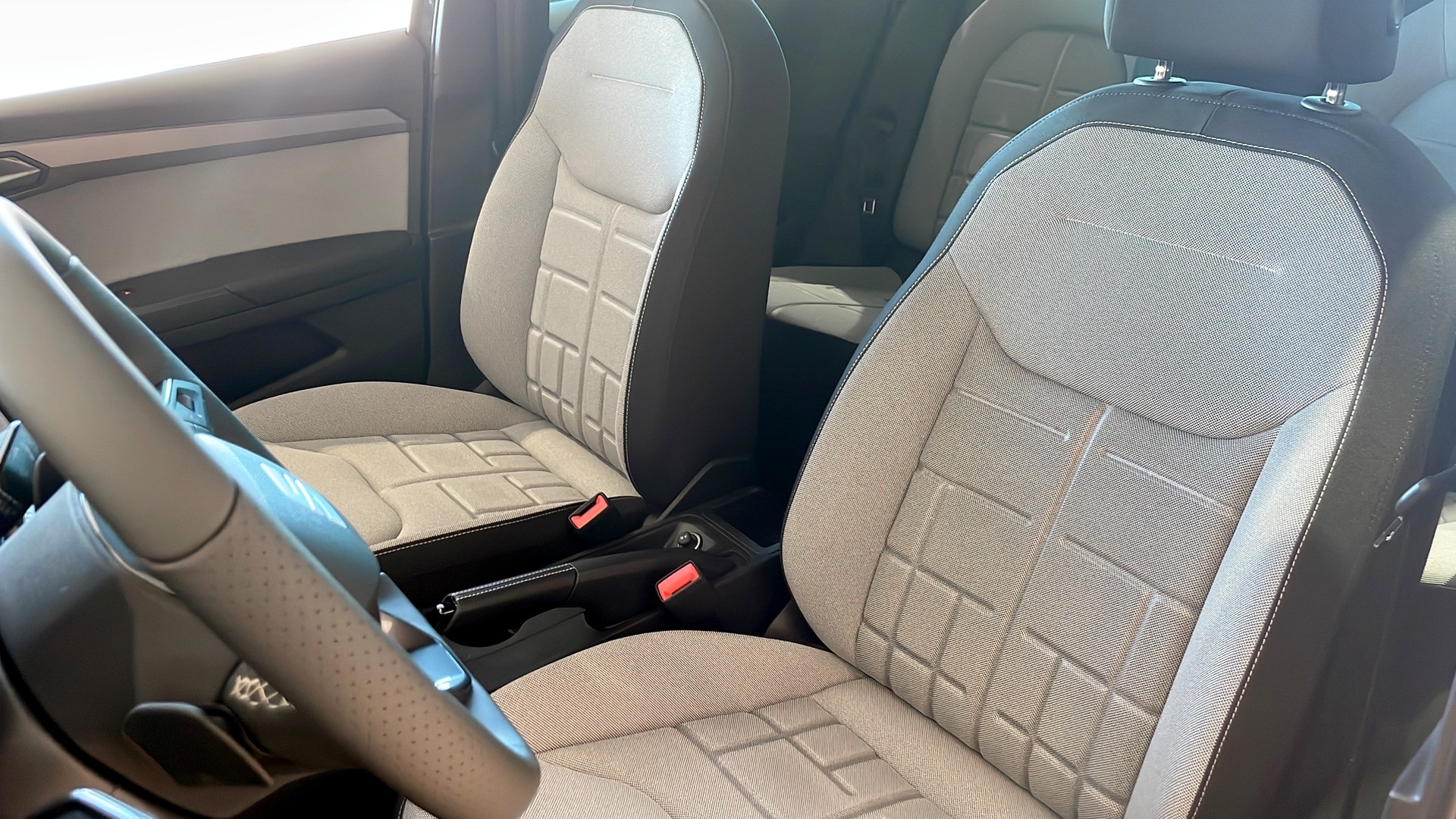 SEAT Arona YUY05X