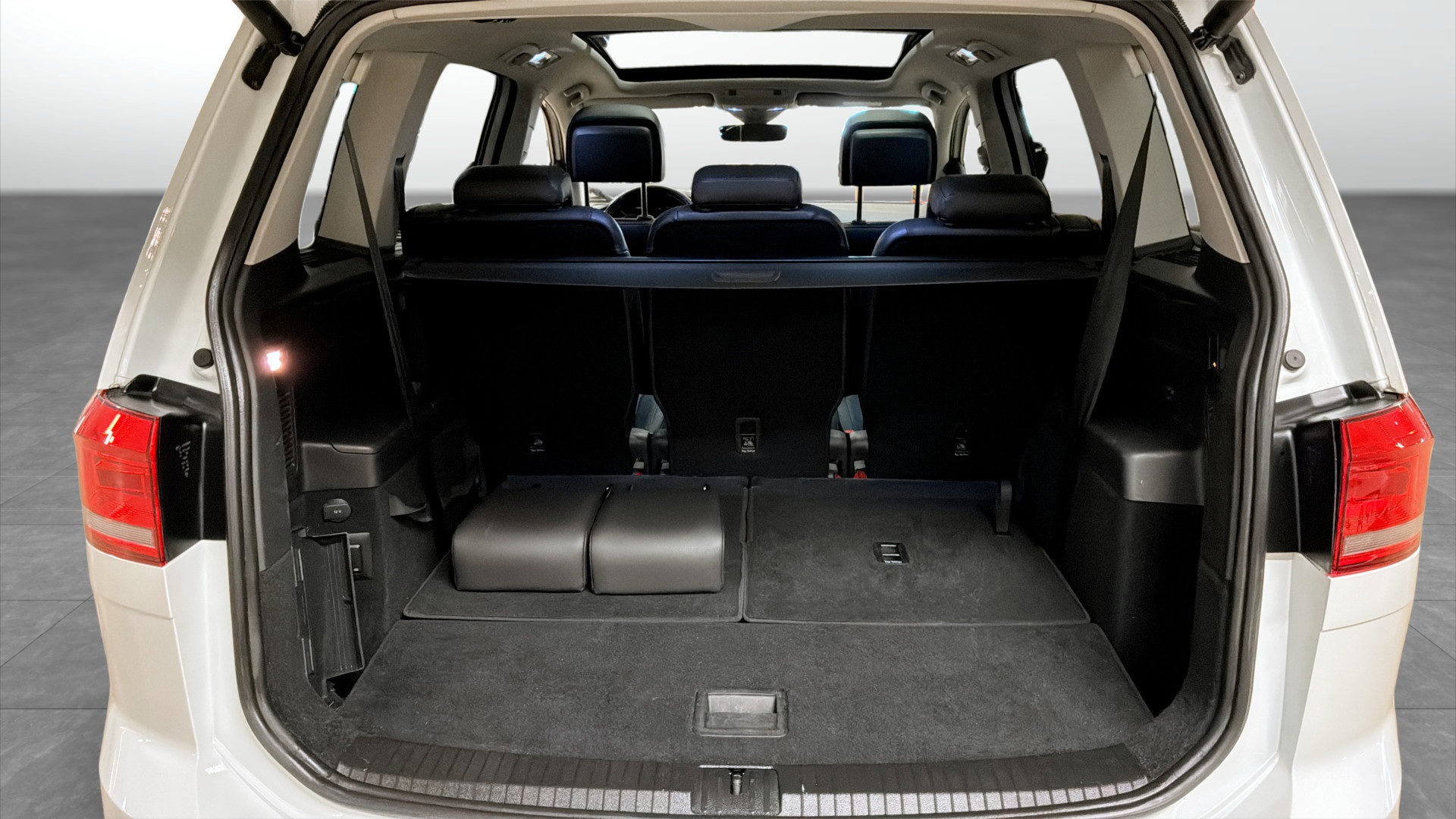 Volkswagen Touran YWE510