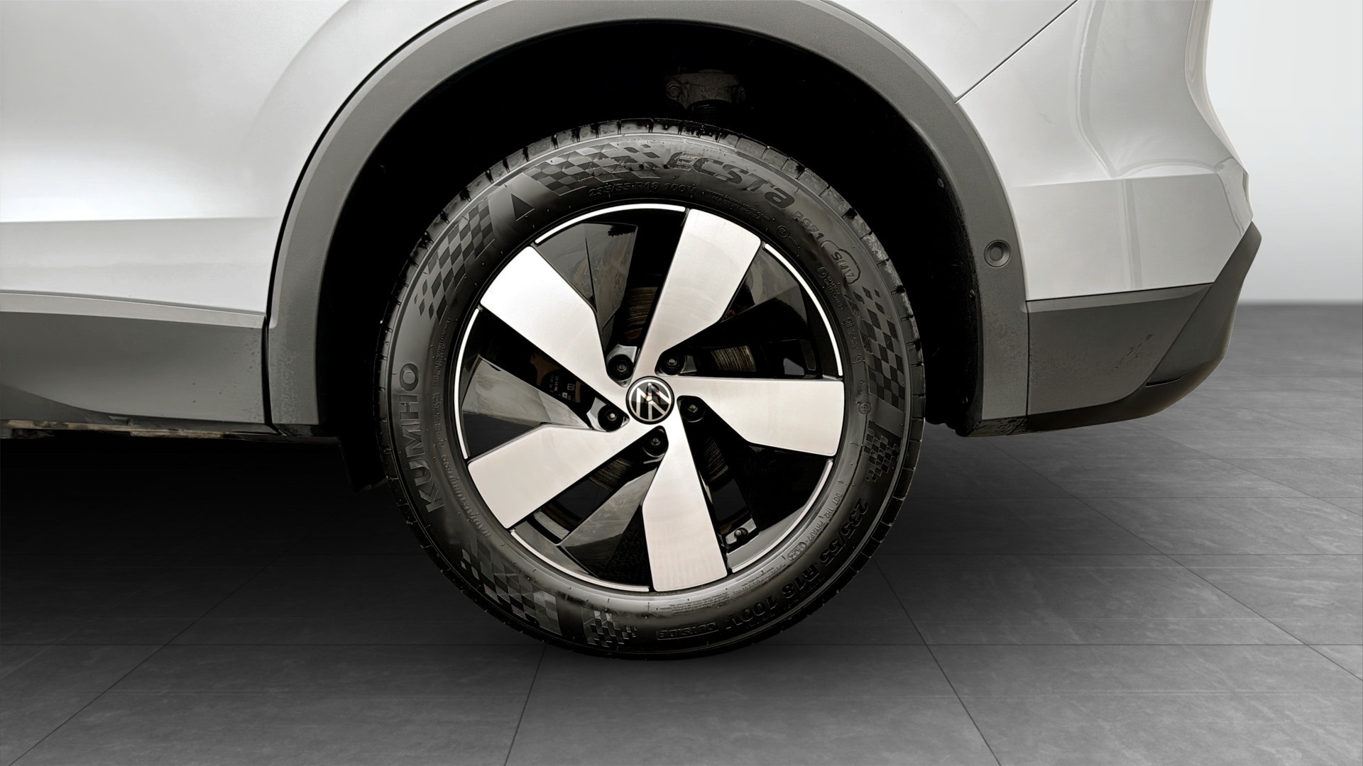 Volkswagen Tiguan YWK42T