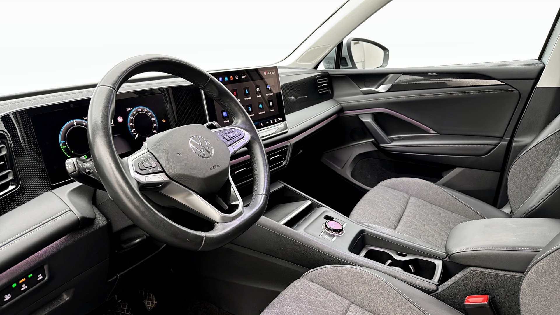 Volkswagen Tiguan YWK42T