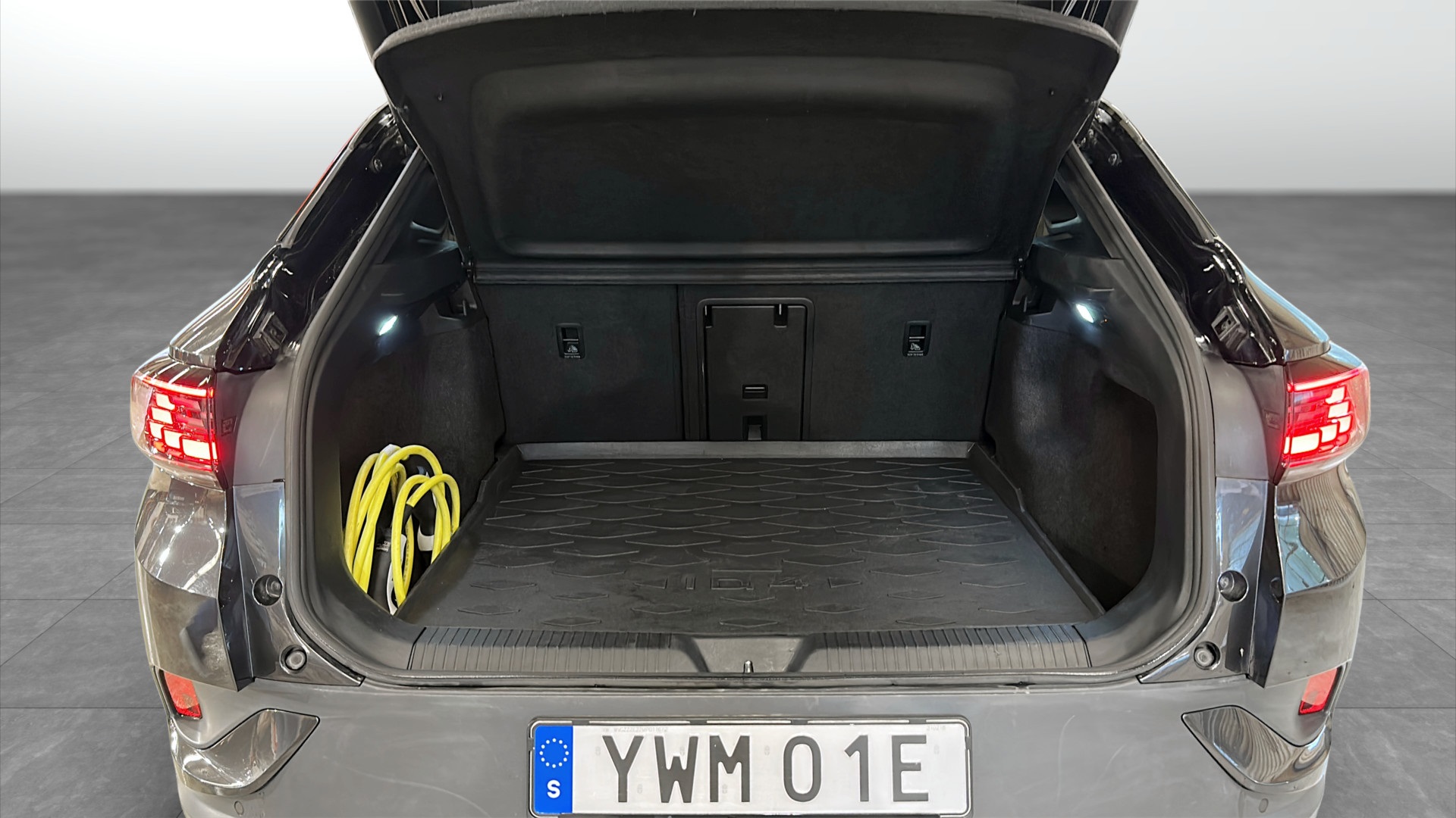 Volkswagen ID.4 YWM01E