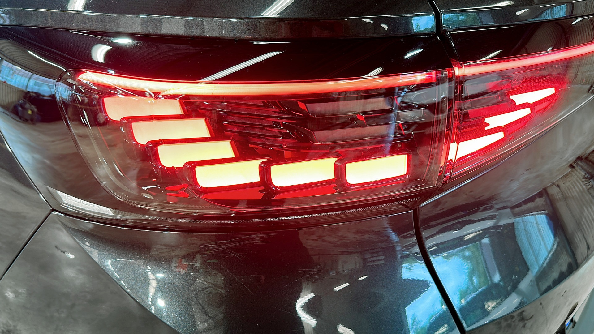 Volkswagen ID.4 YWM01E
