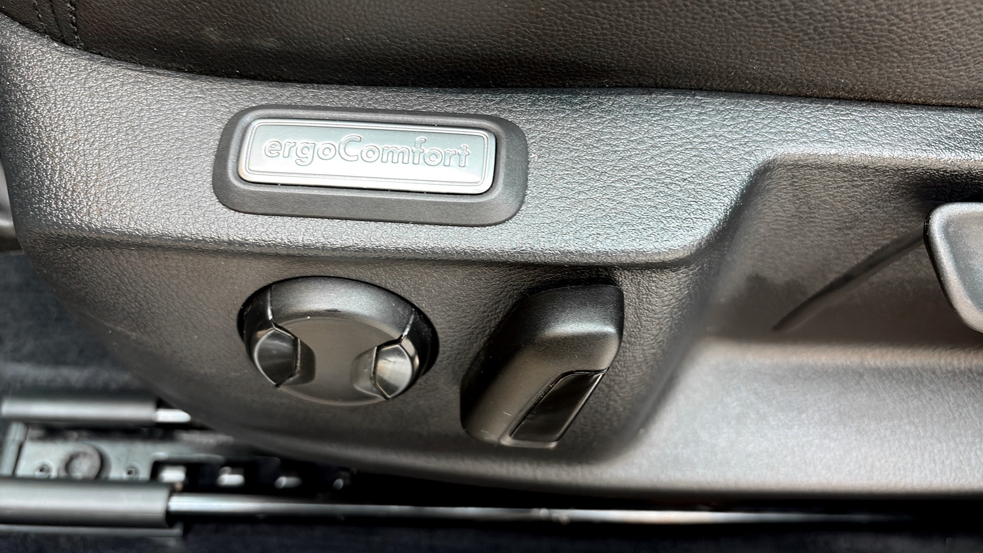 Volkswagen Passat Sportscombi YWW364