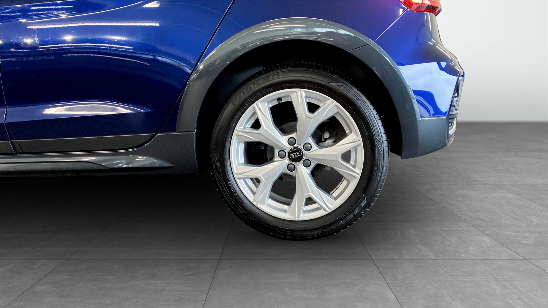 Audi A1 allstreet YXC32D