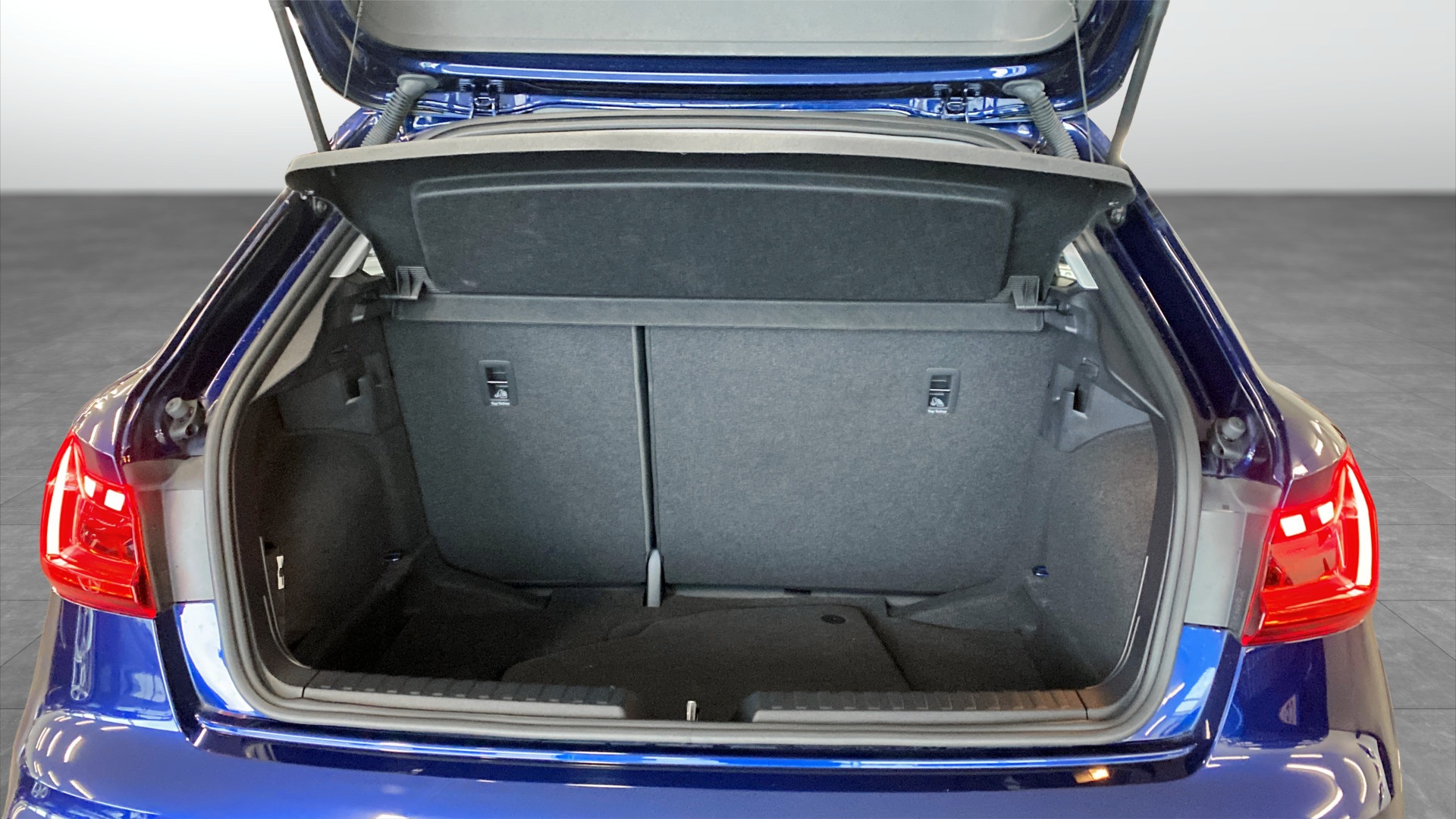 Audi A1 allstreet YXC32D