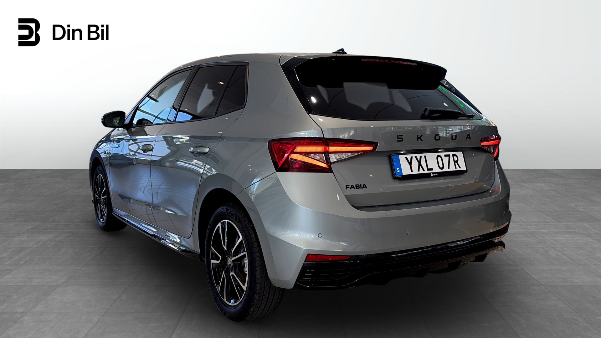 Skoda Fabia YXL07R