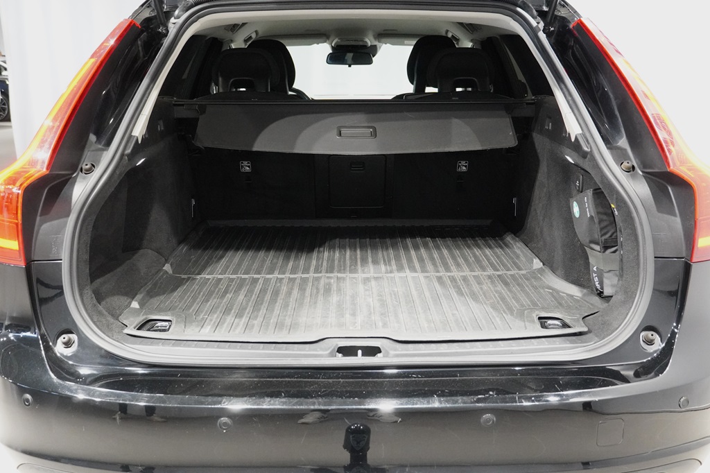 Volvo V90 YXL778