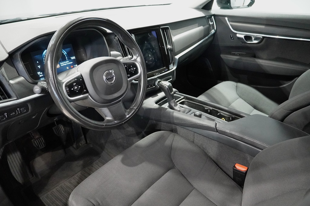 Volvo V90 YXL778