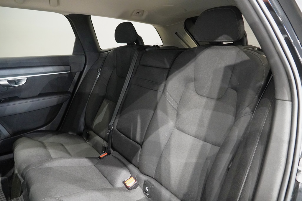 Volvo V90 YXL778