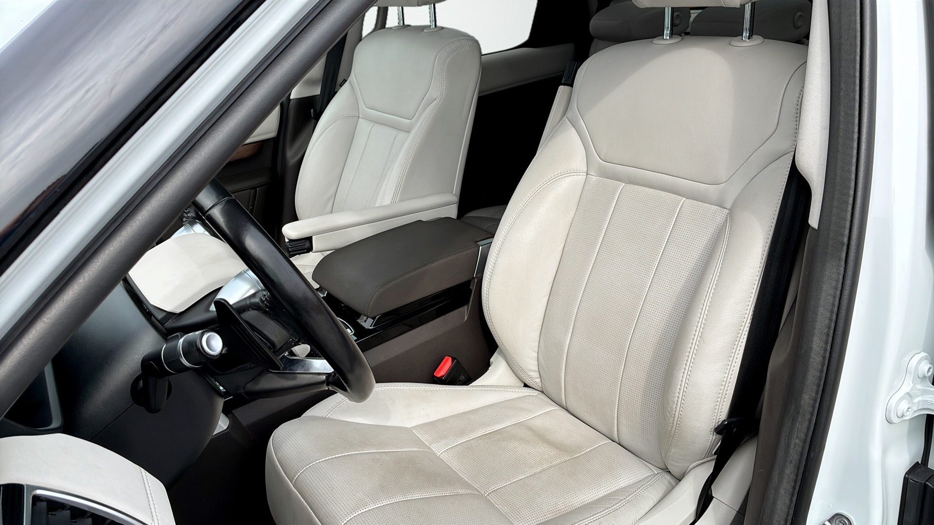 Land Rover Discovery YXL954