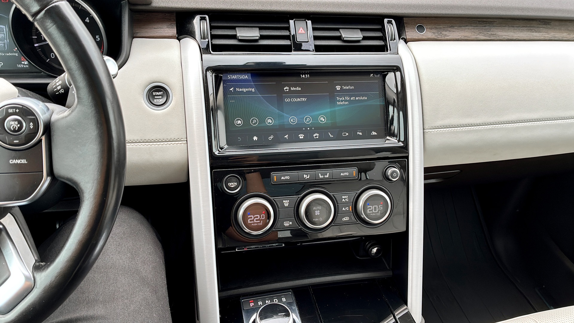 Land Rover Discovery YXL954