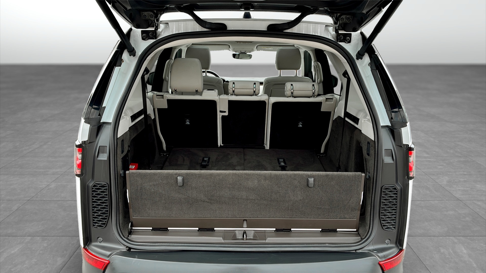 Land Rover Discovery YXL954