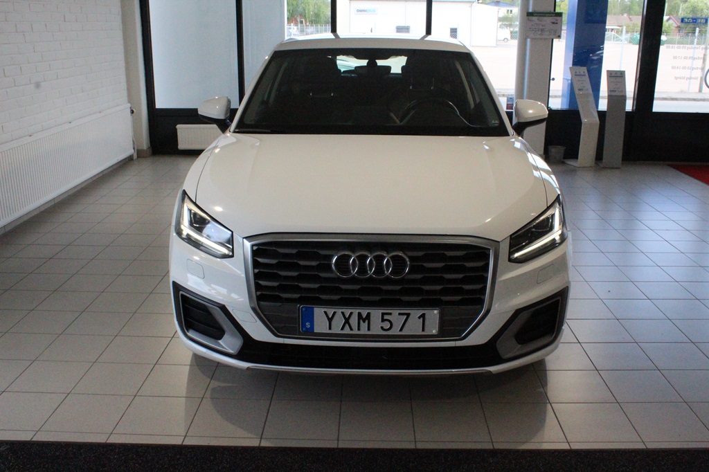 Audi Q2 YXM571