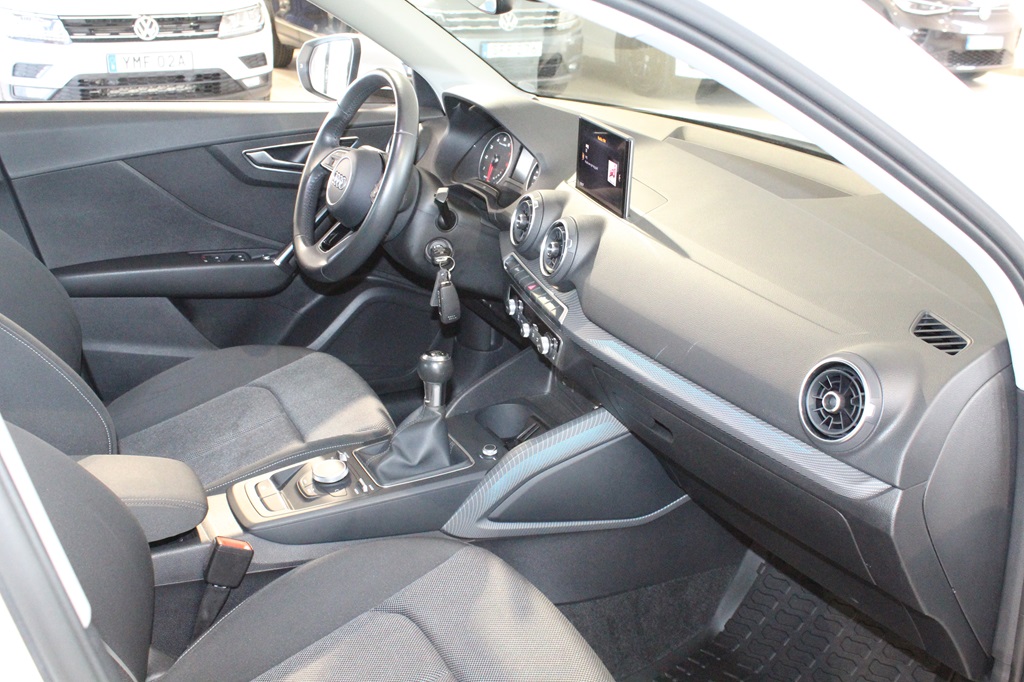 Audi Q2 YXM571