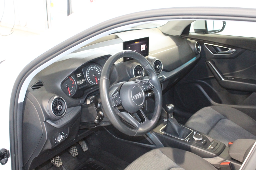 Audi Q2 YXM571