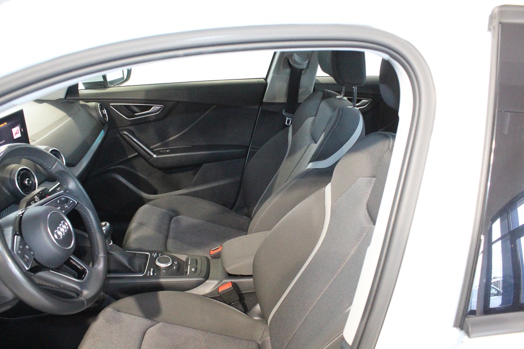 Audi Q2 YXM571