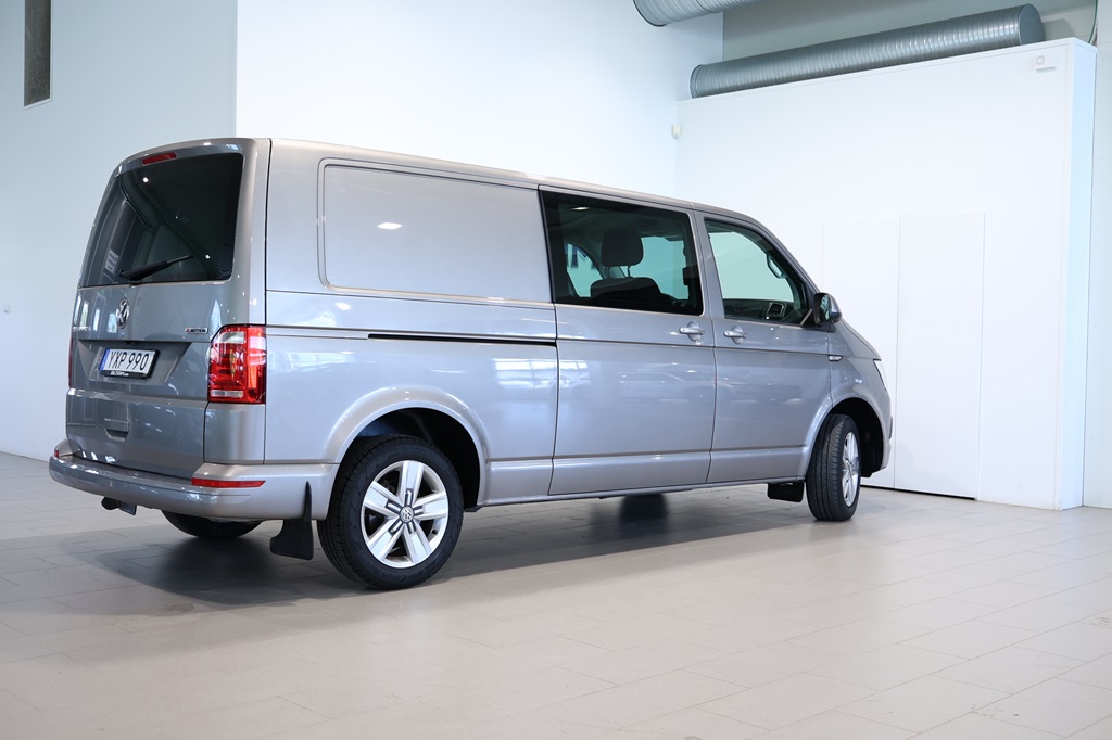 Volkswagen T6 Transporter Kombi YXP990