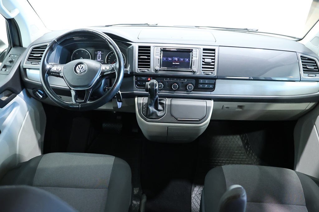 Volkswagen T6 Transporter Kombi YXP990