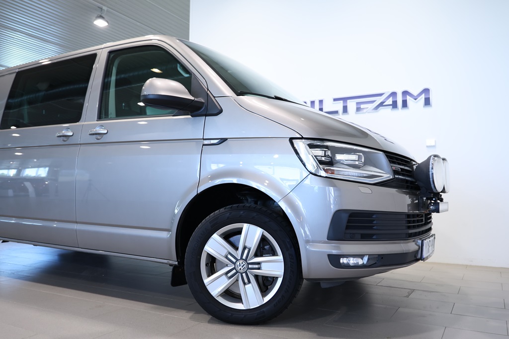 Volkswagen T6 Transporter Kombi YXP990