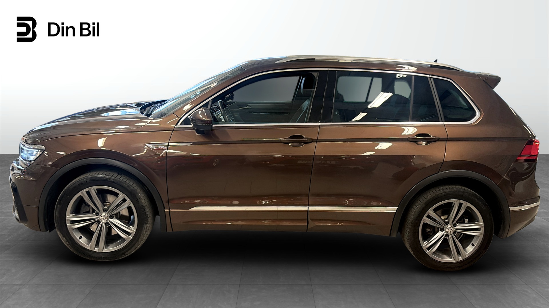 Volkswagen Tiguan YXR719