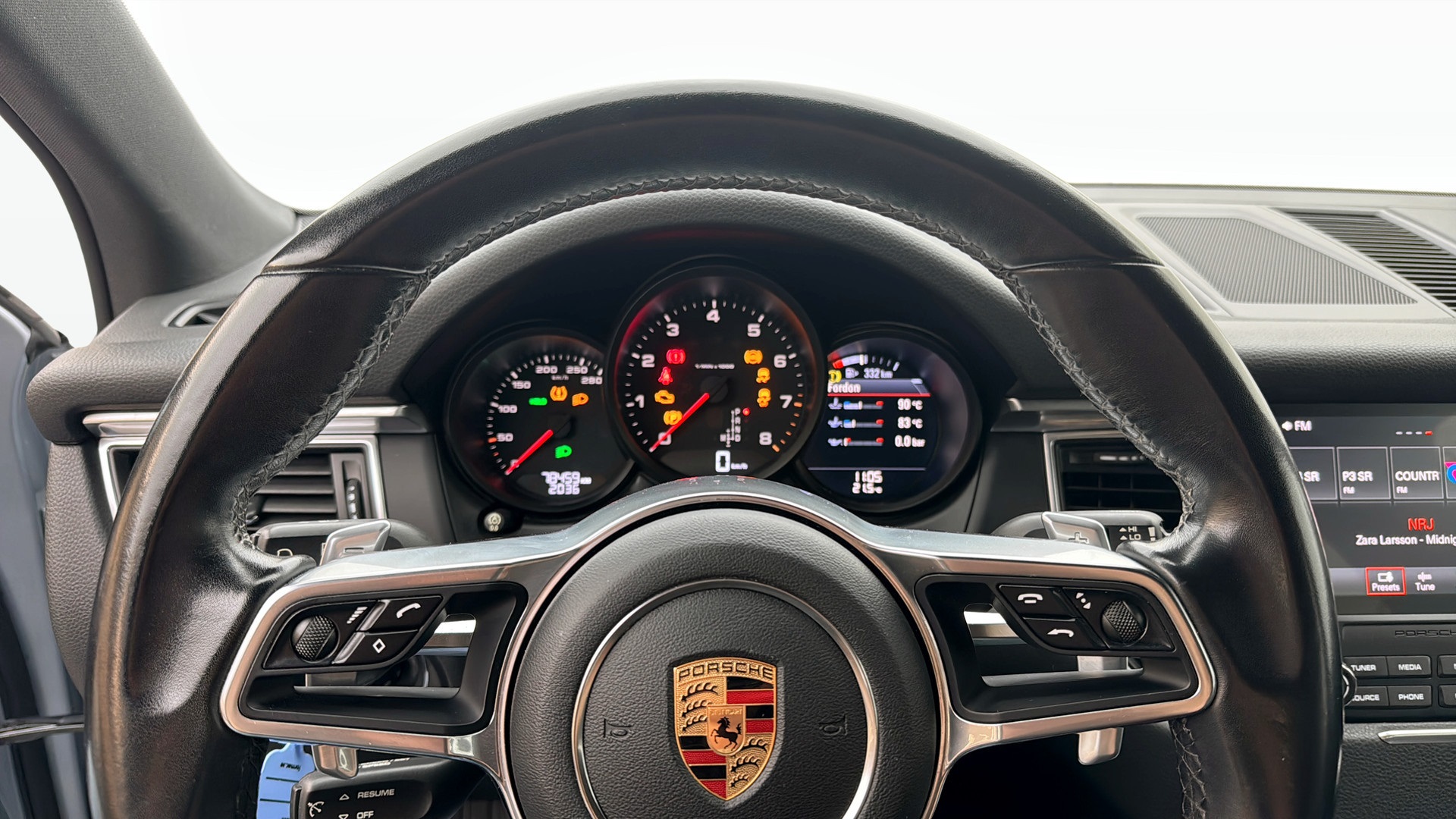 Porsche Macan YXU346