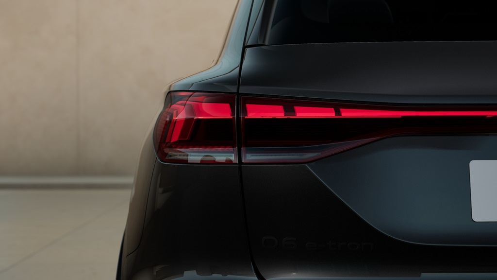 Audi Q6 e-tron YXW04U