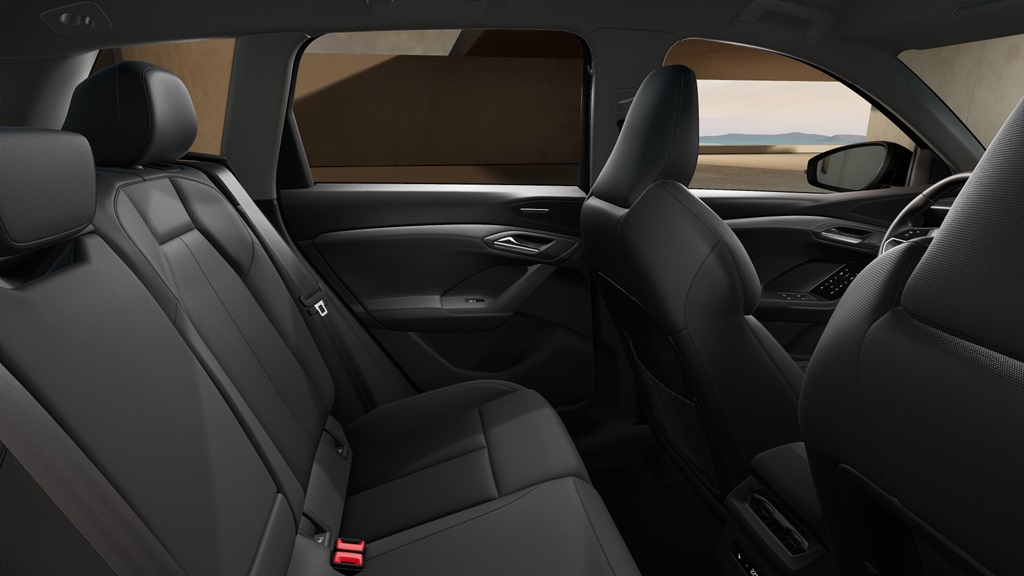 Audi Q6 e-tron YXW04U