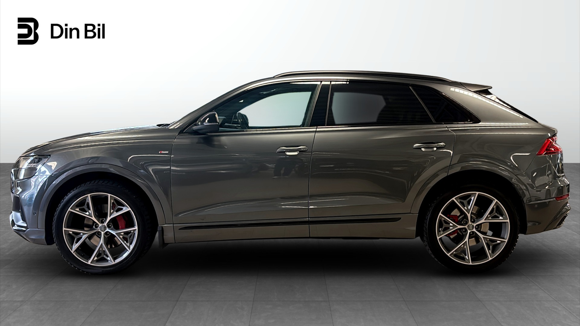Audi Q8 YXW840
