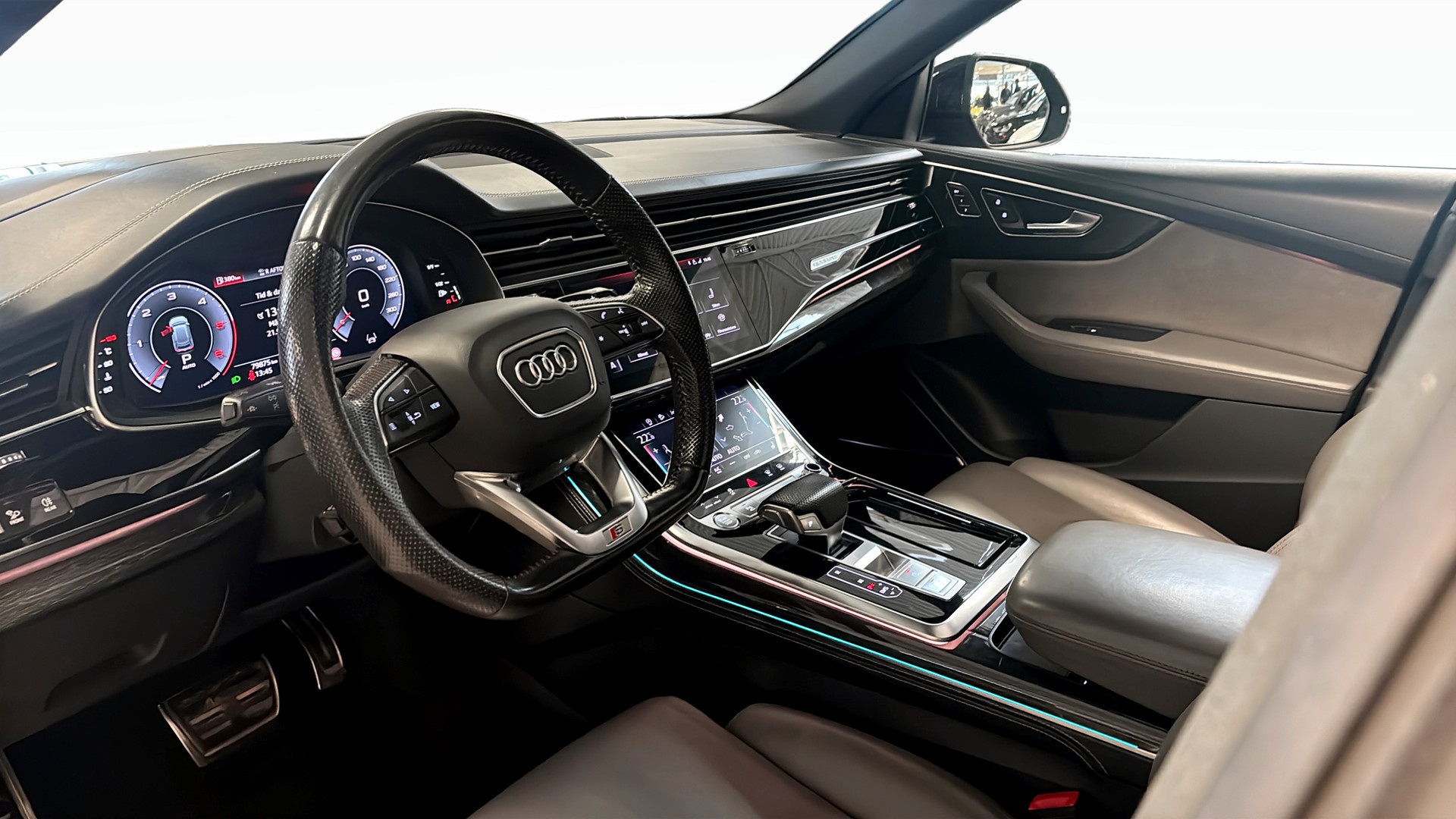 Audi Q8 YXW840