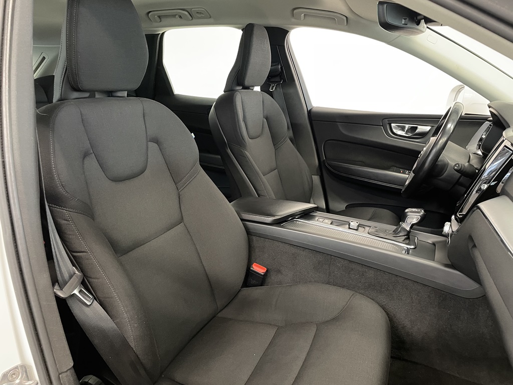 Volvo XC60 YYB736