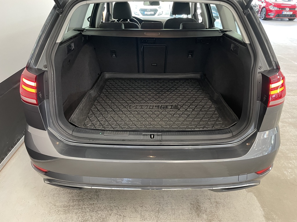 Volkswagen Golf YYD200