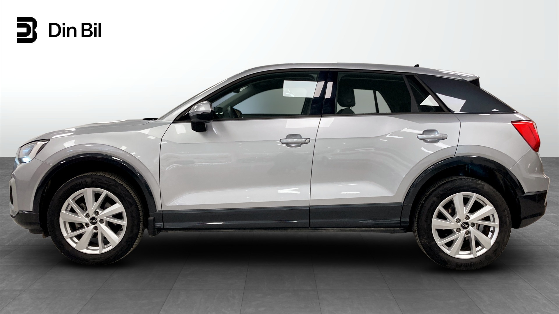 Audi Q2 YYH43S