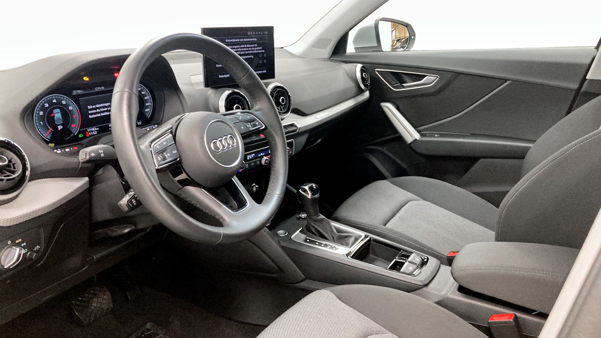 Audi Q2 YYH43S