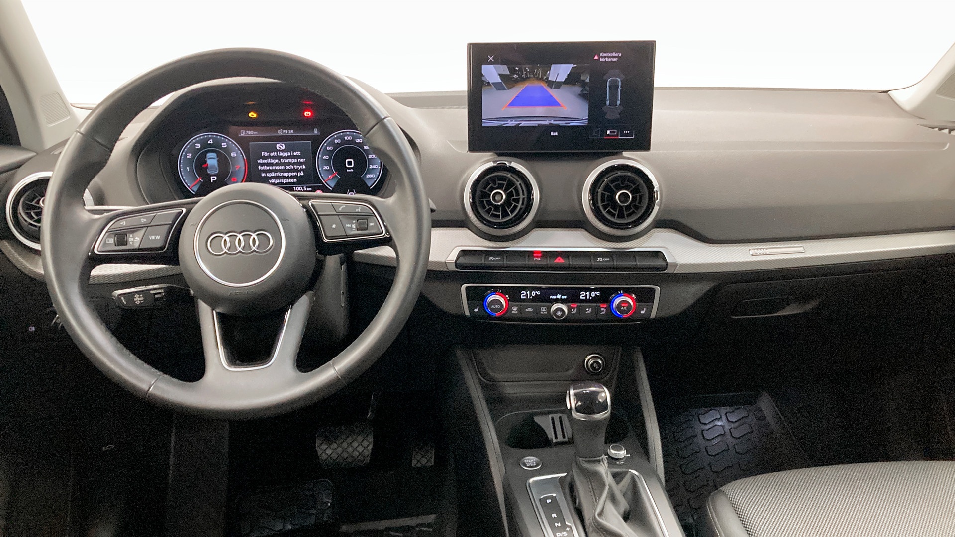 Audi Q2 YYH43S