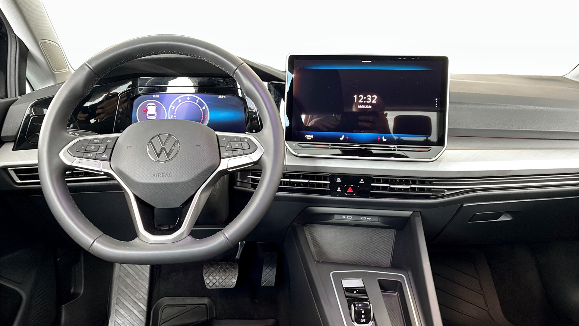 Volkswagen Golf YYH70W