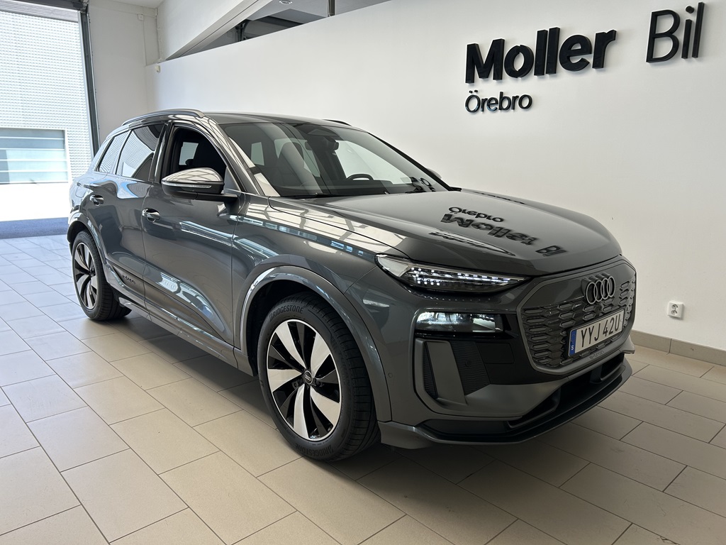 Audi Q6 e-tron YYJ42U