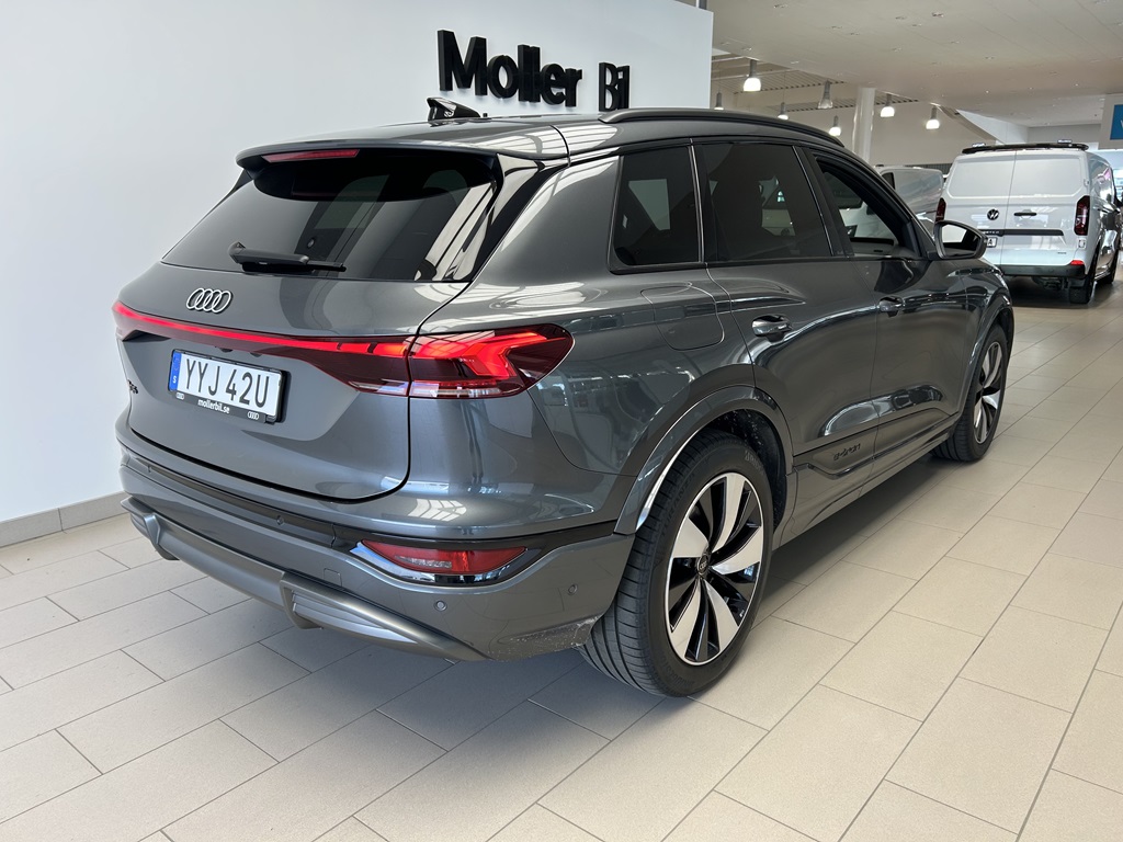 Audi Q6 e-tron YYJ42U