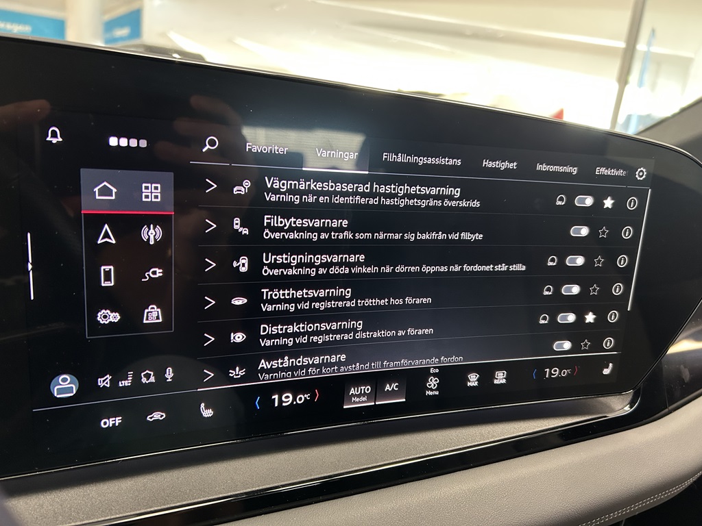 Audi Q6 e-tron YYJ42U
