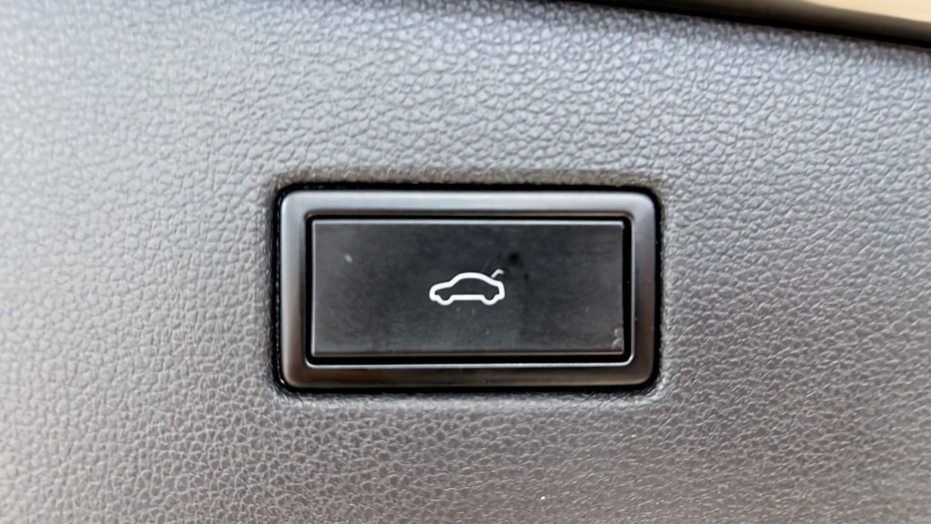 Volkswagen Tiguan YYN087
