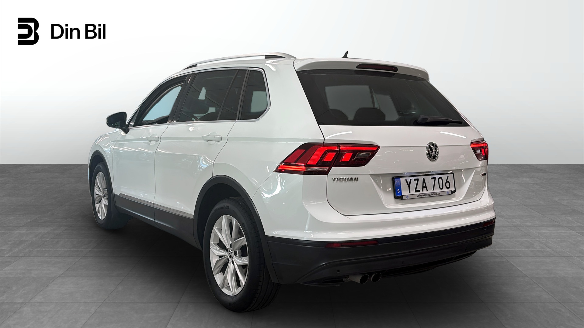 Volkswagen Tiguan YZA706