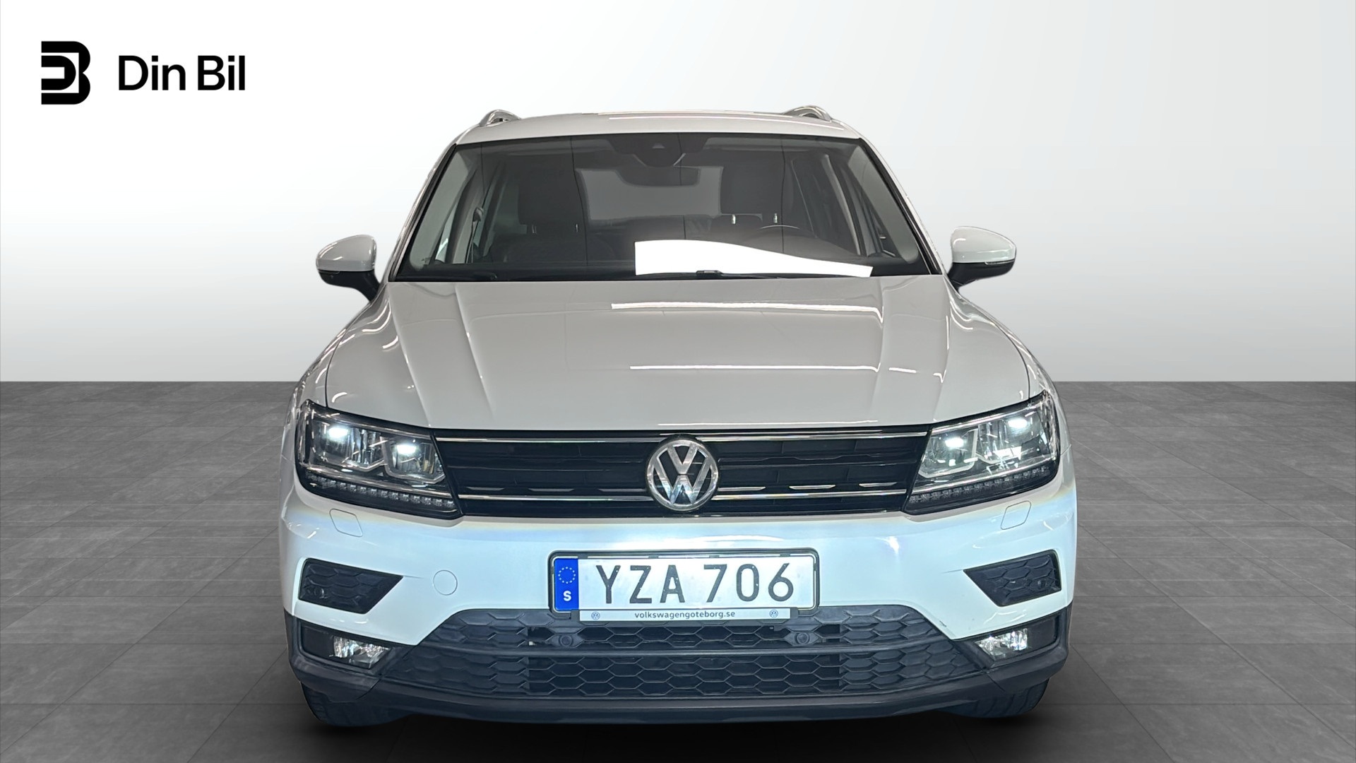 Volkswagen Tiguan YZA706